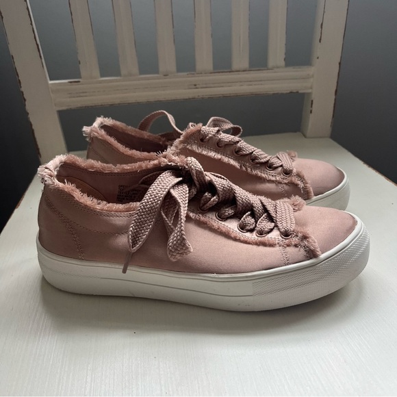 Steve Madden Shoes - Pink Steve Madden Sneakers Size 7